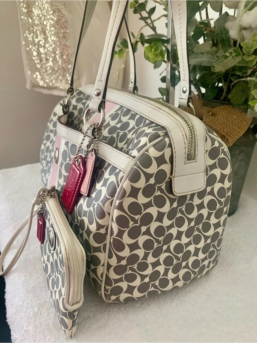 Coach cute stylish