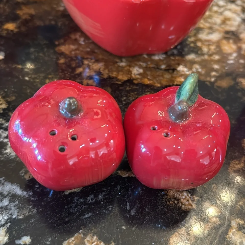 Better Homes And Gardens charming apple