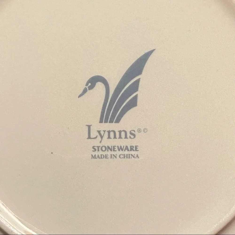 Lynns lynn’s stoneware
