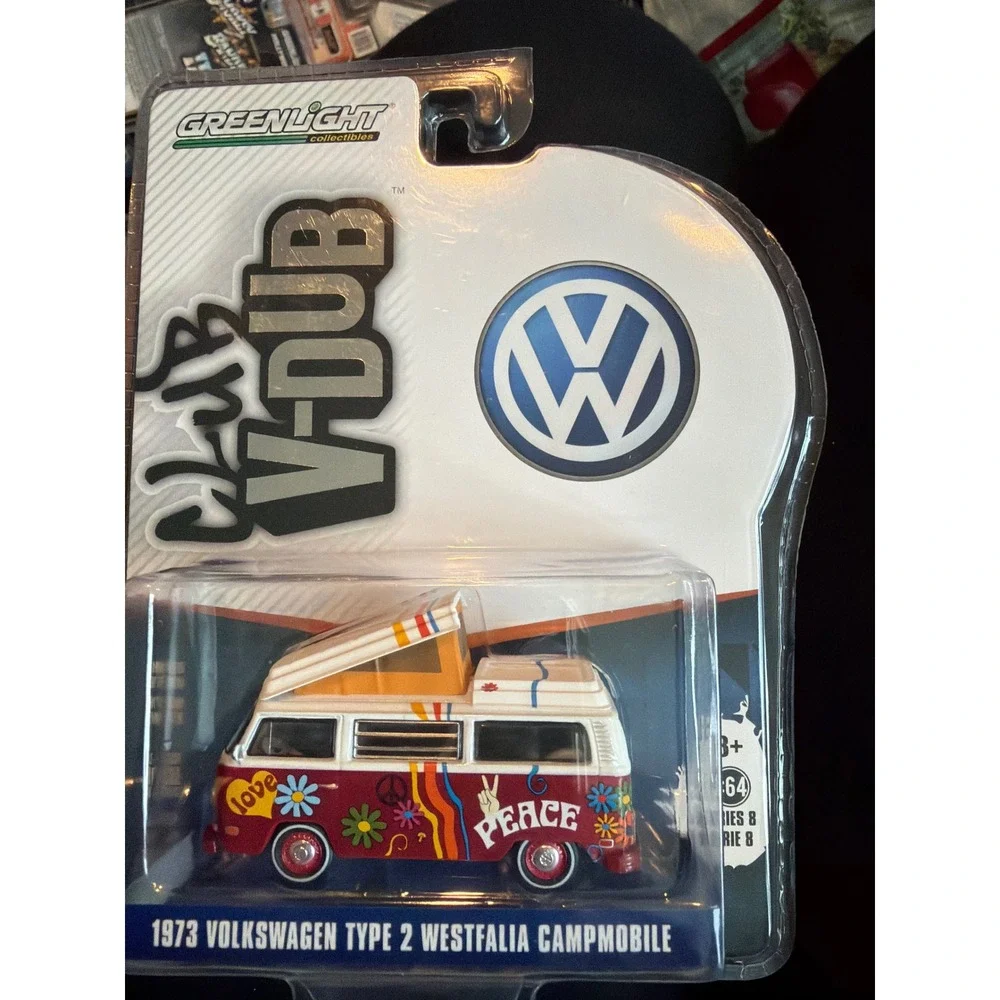 GreenLight 1973 Volkswagen Type 2 Westfalia Campmobile Club V-Dub Series‎ 8 1:64