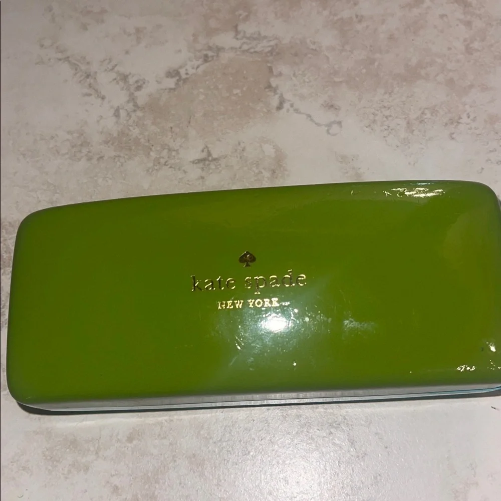 kate spade questions leave