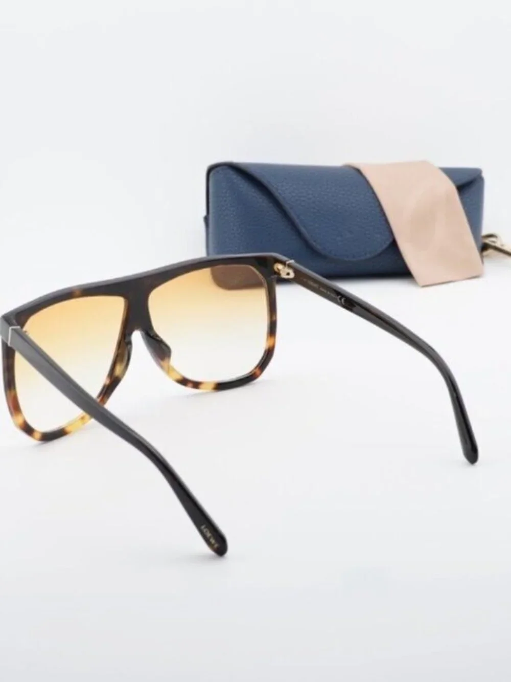 Loewe acetate packaging