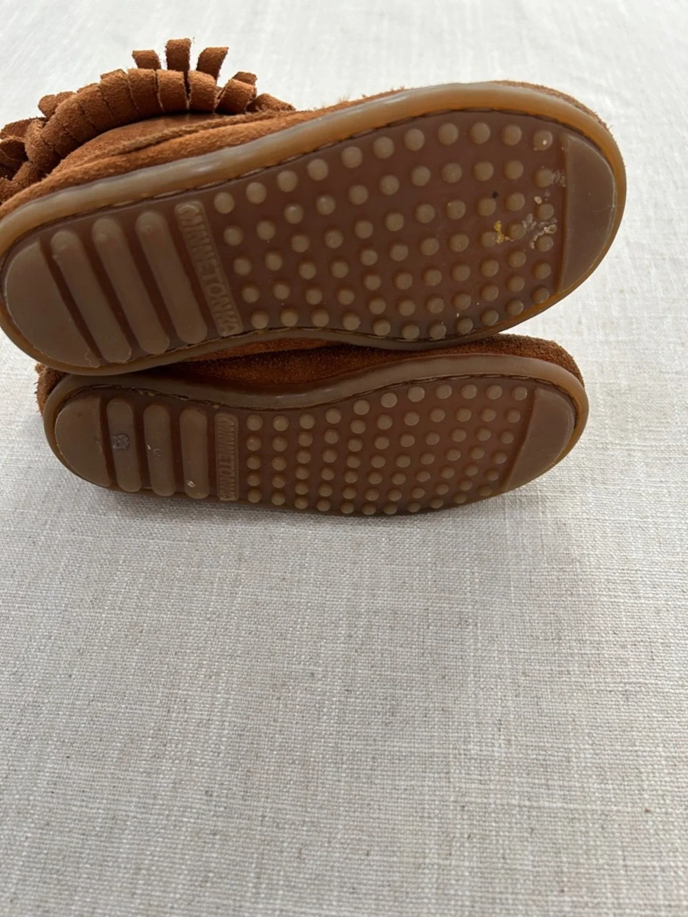 Minnetonka moccasins kids