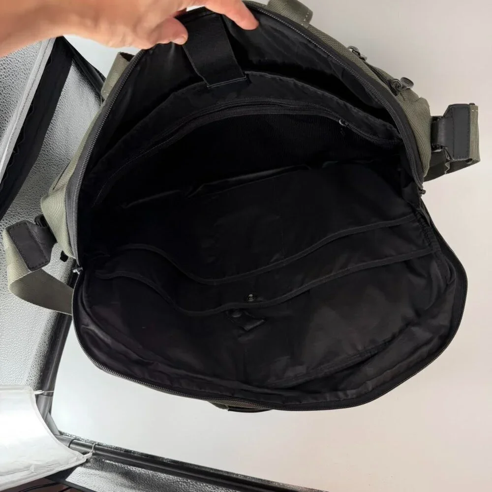 Tumi travel olibe