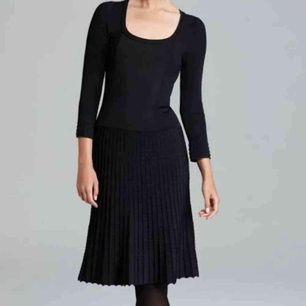 Tory Burch Black Thea Dress Womens Size Medium Ribbed Knit Sweater Flattering