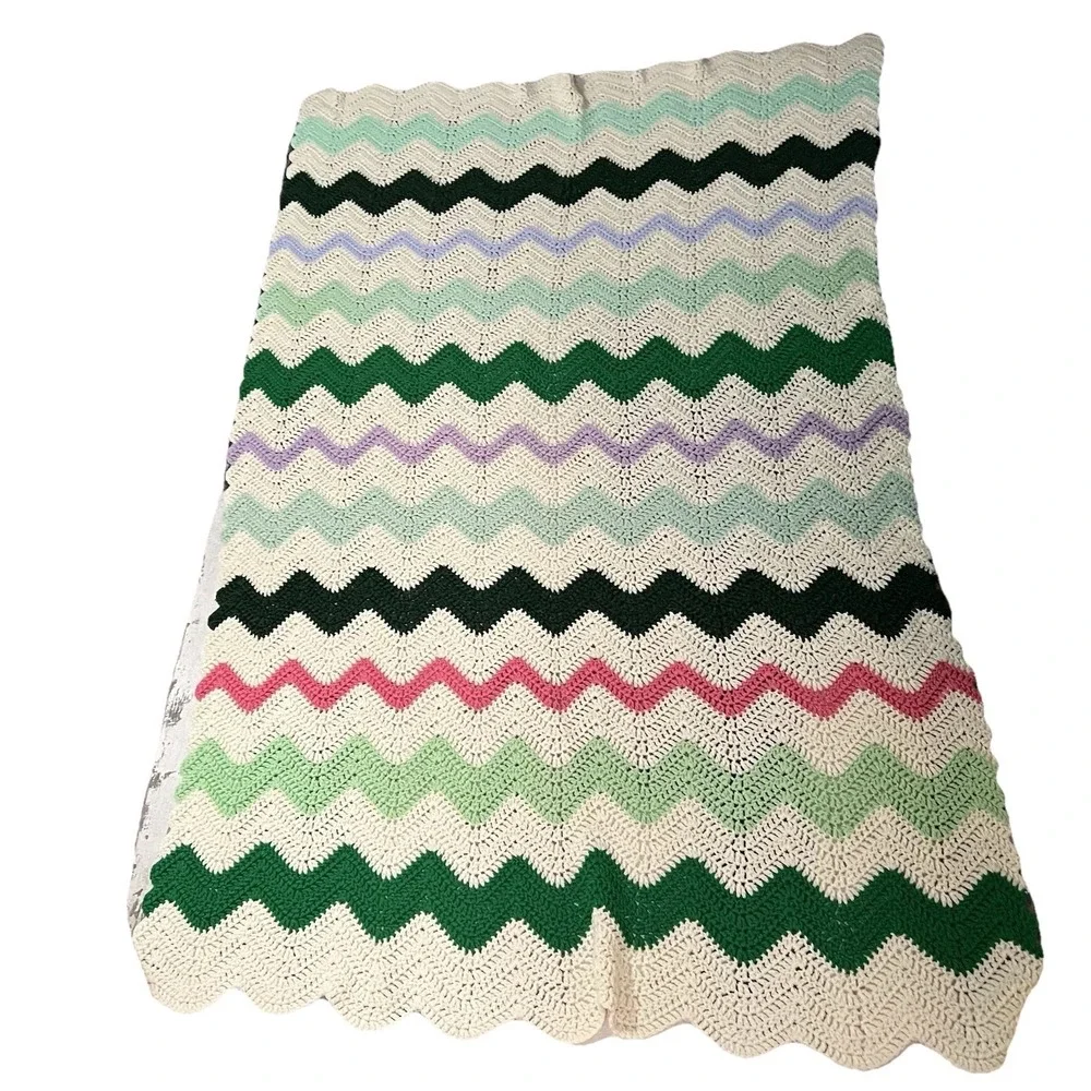 Vintage Afgan Throw BLANKET  ZIG ZAG Multi Color‎ Crochet Handmade 40