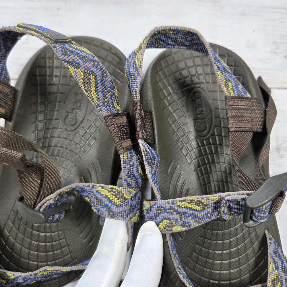 Chaco visible glue