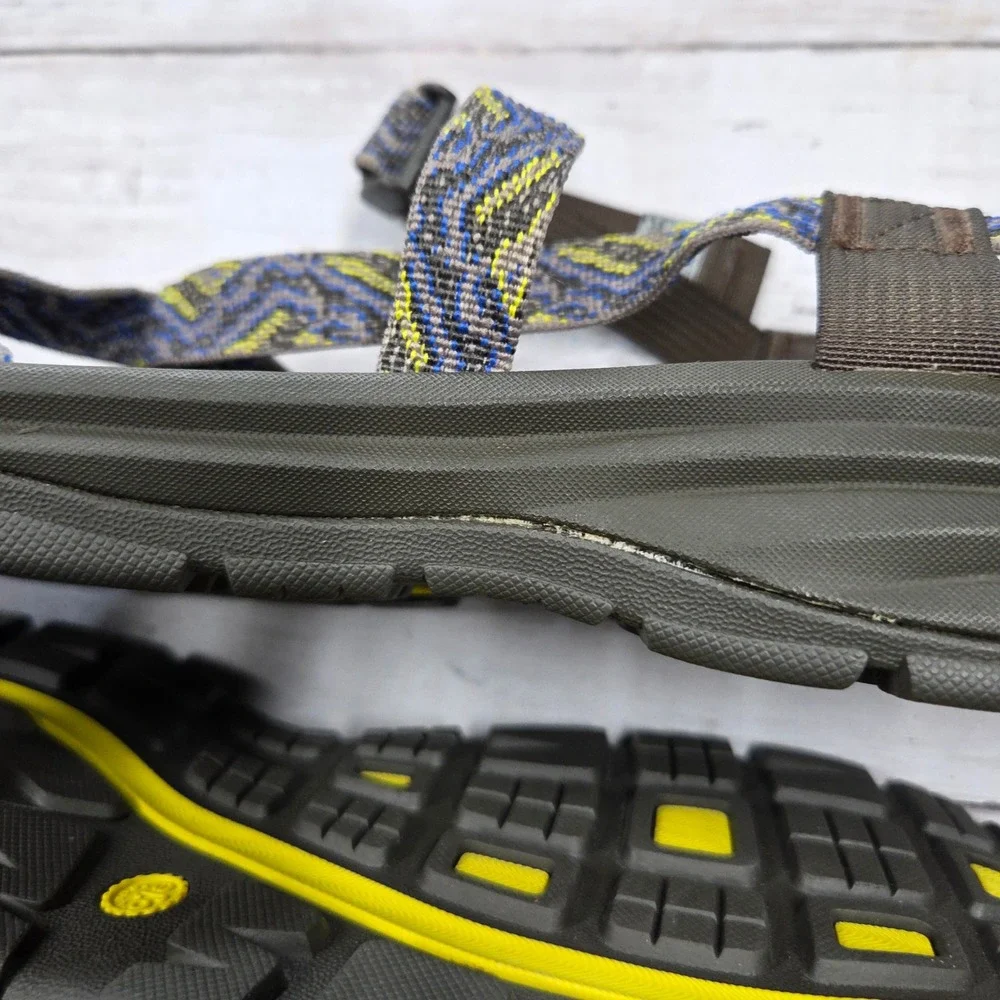 Chaco visible glue