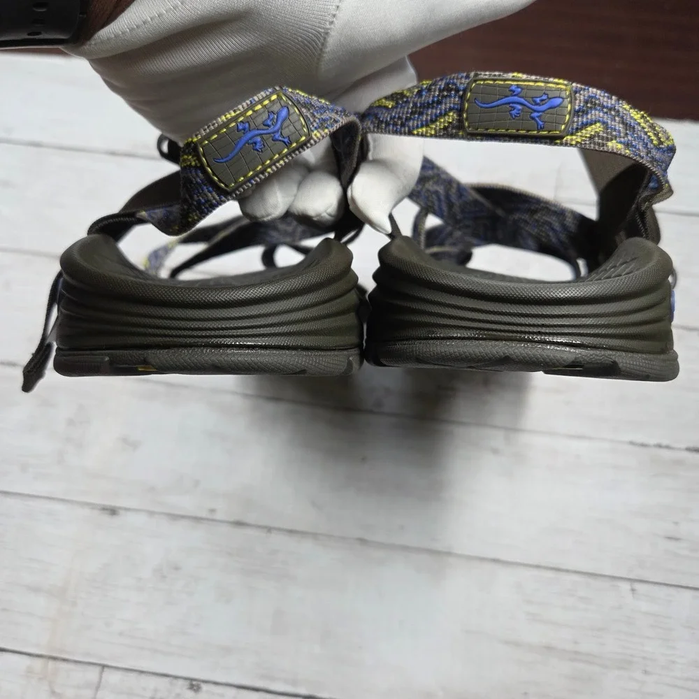 Chaco visible glue