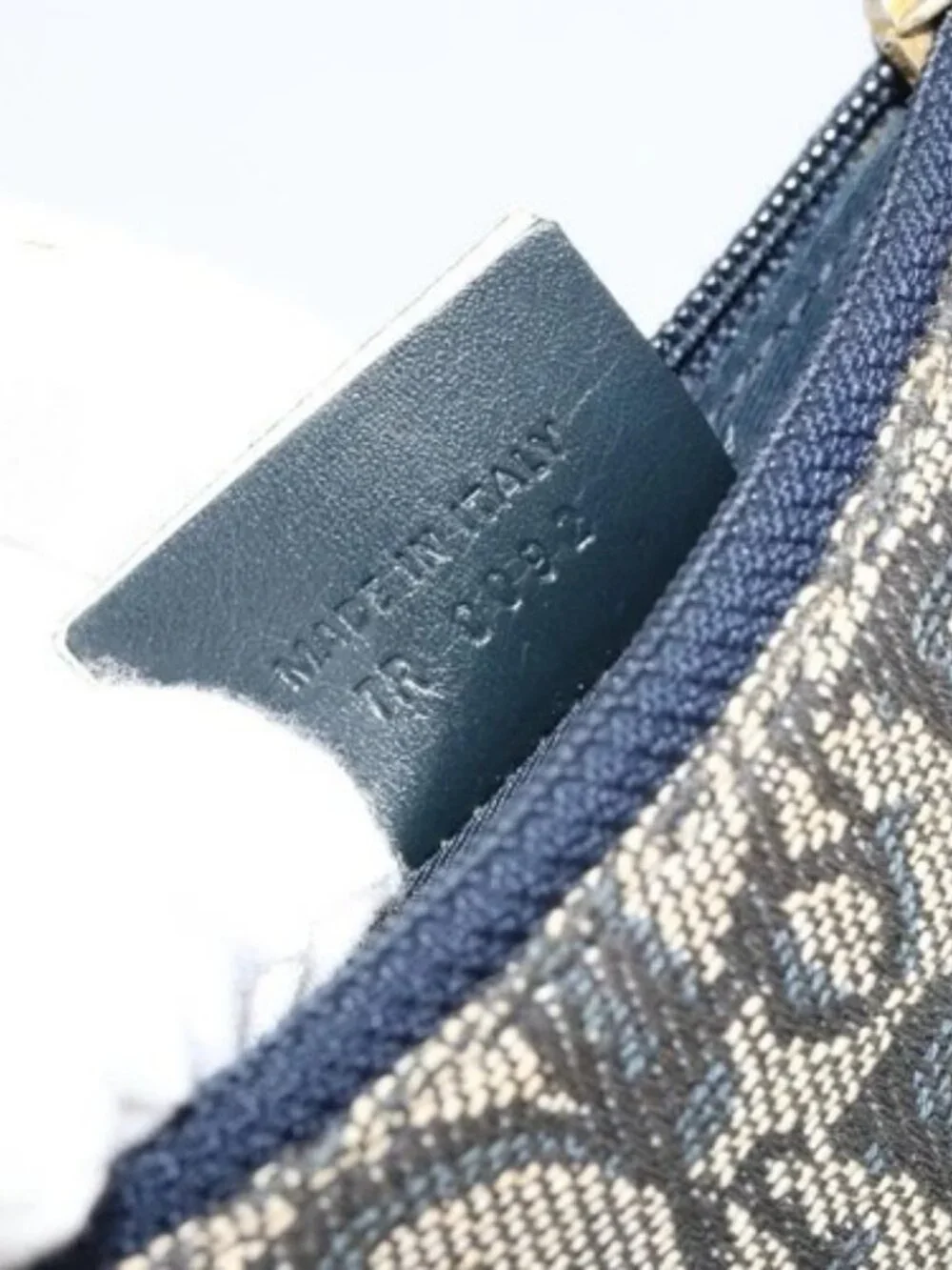 Dior brand	christian color	navy