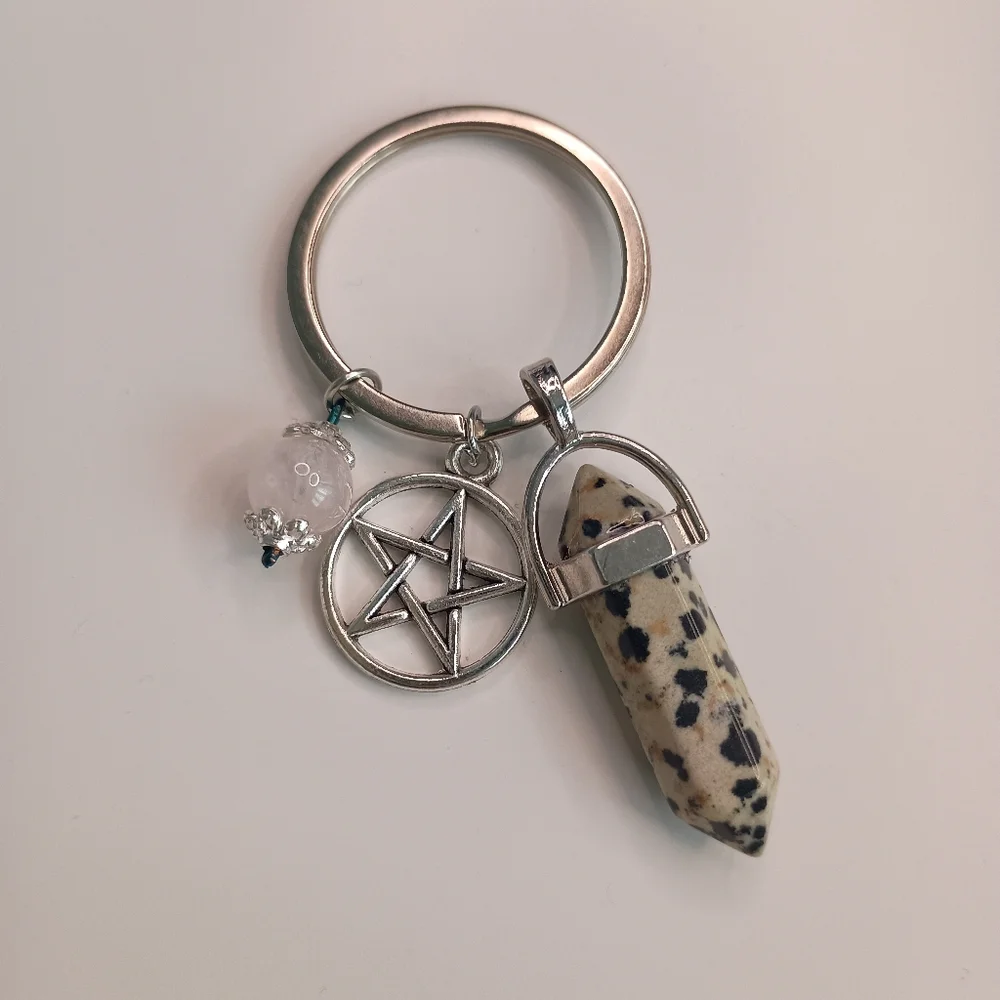 🎉 4 Items/$15 🎉 Point Pendant Keychain with Pentagram Charm & Accent Bead