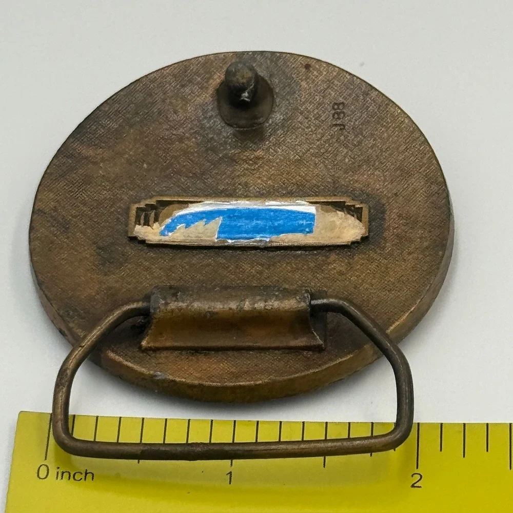 N/A vintage round