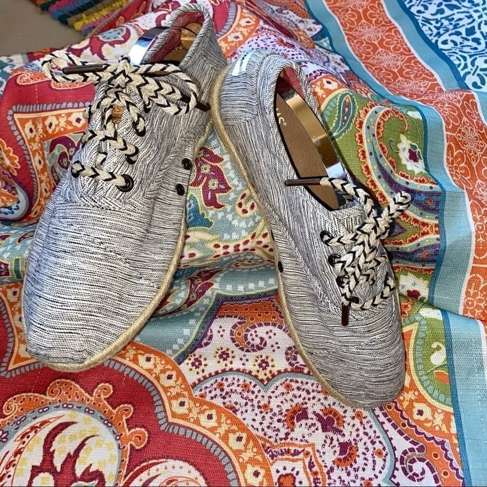 NEW TOM’S woven lace up espadrilles