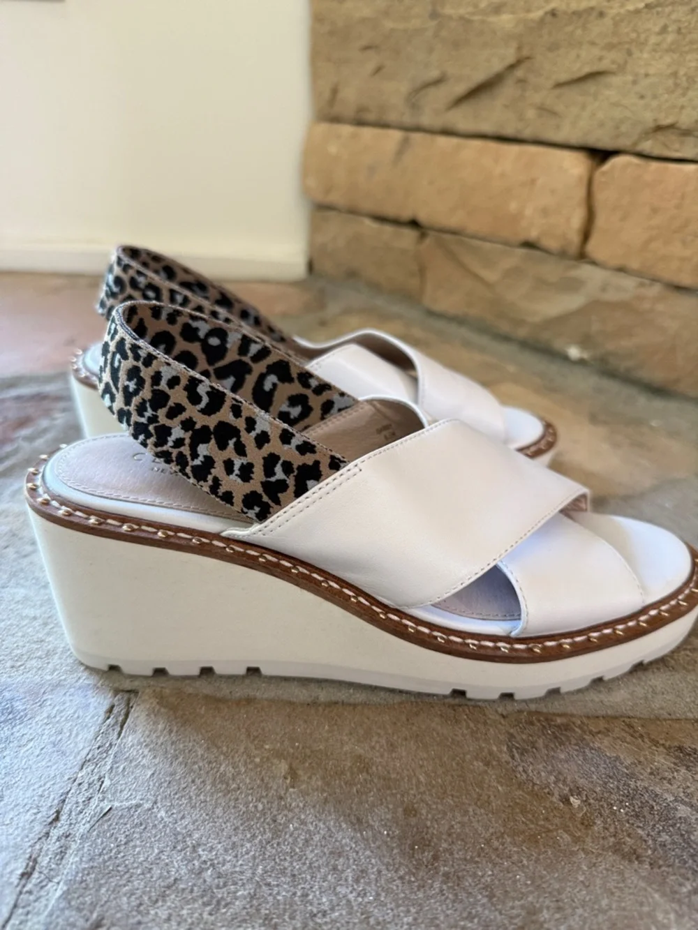 CECELIA NEW YORK comfortable white