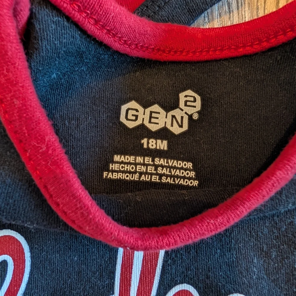 GEN2 Wisconsin Badgers Onesies Bundle of 3 Black Red and Gray Size 18 Months