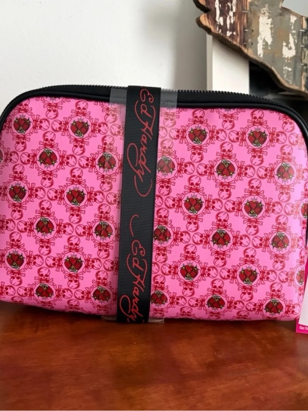 Ed Hardy 2 Piece Love Kills Bag Set - GIFT SET!