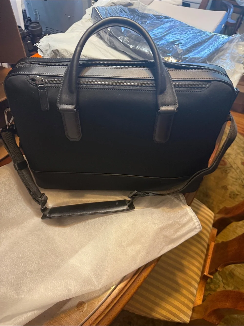 Tumi Black Men's Briefcase Laptop Bag Harrison Barnes Black leather Brand New