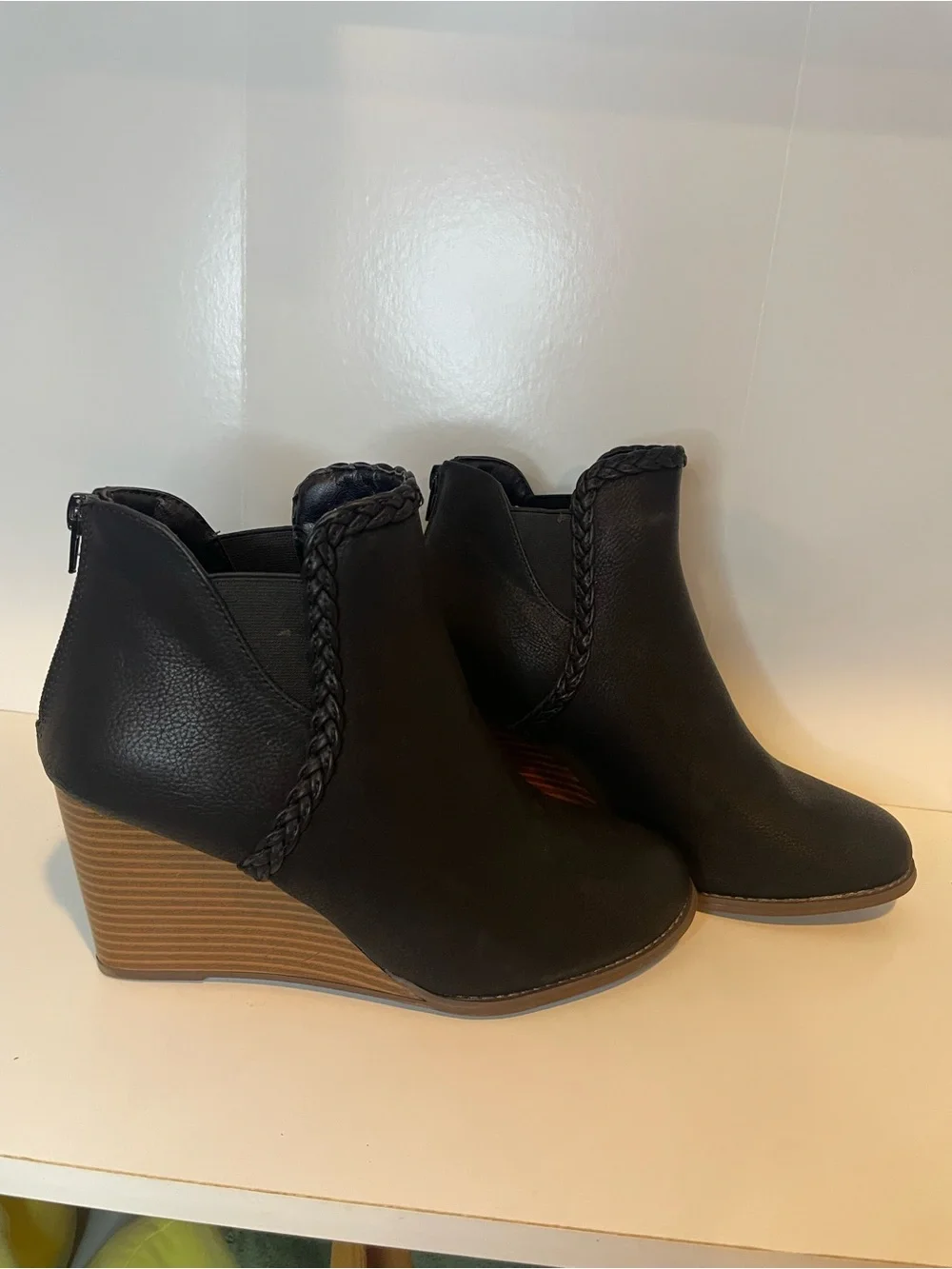 Maurices wedge ankle