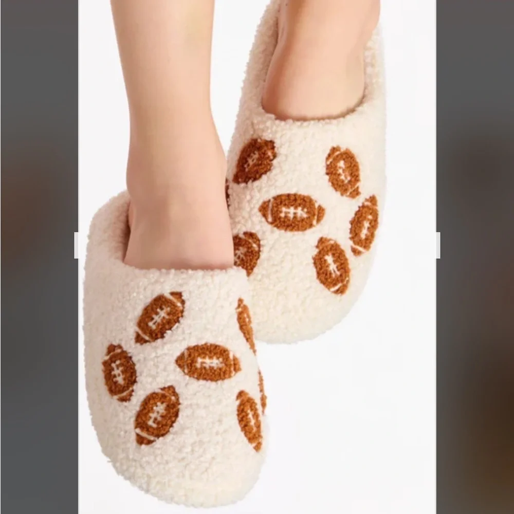 Shiraleah adorable slippers