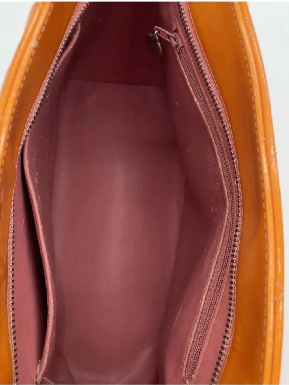CHANEL quilted leather