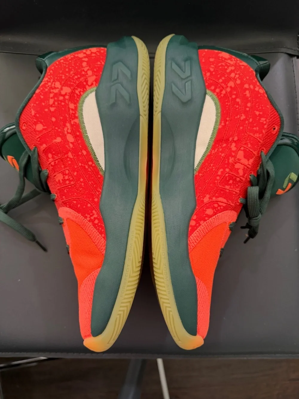 Jordan no box