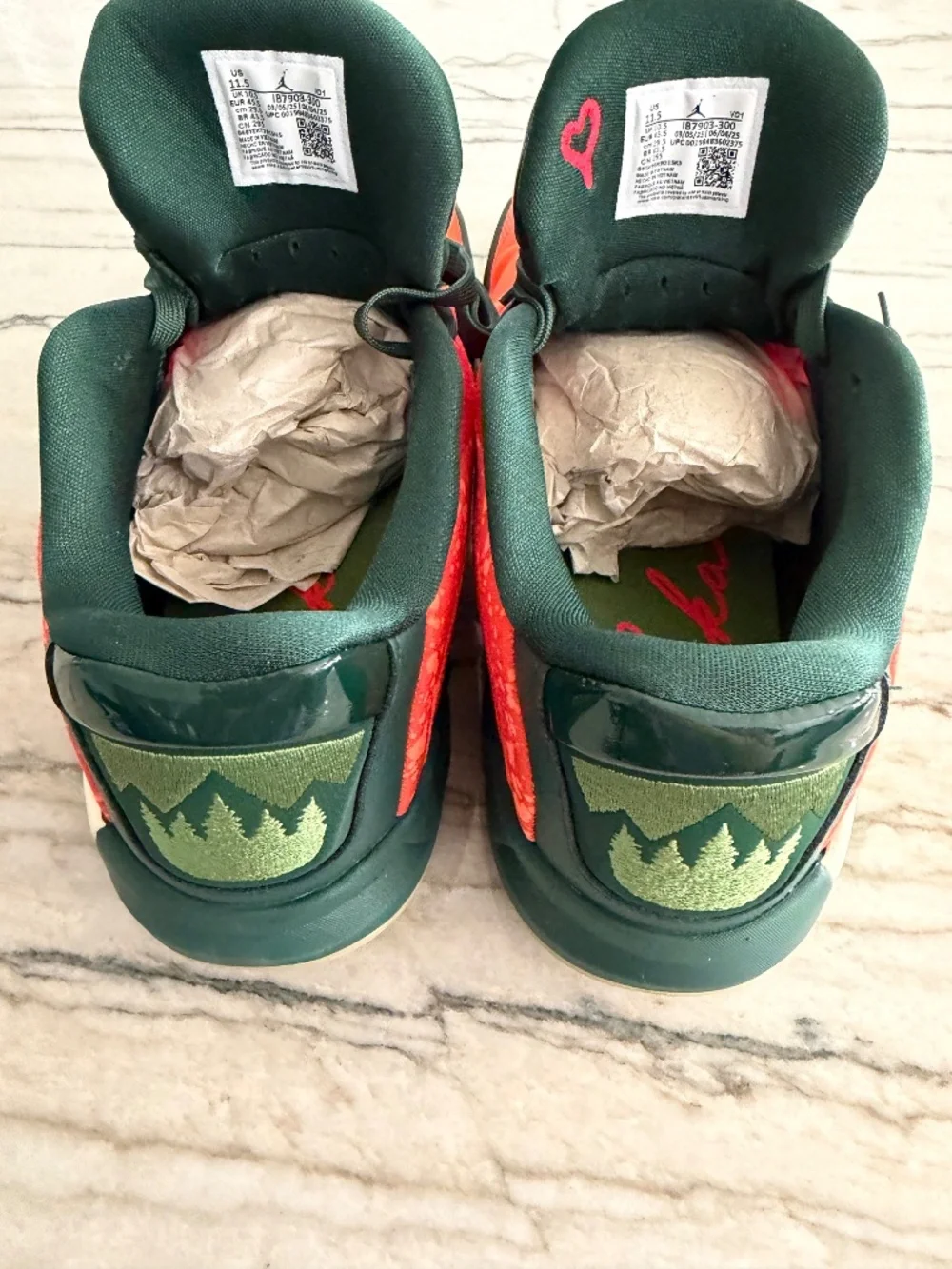 Jordan no box