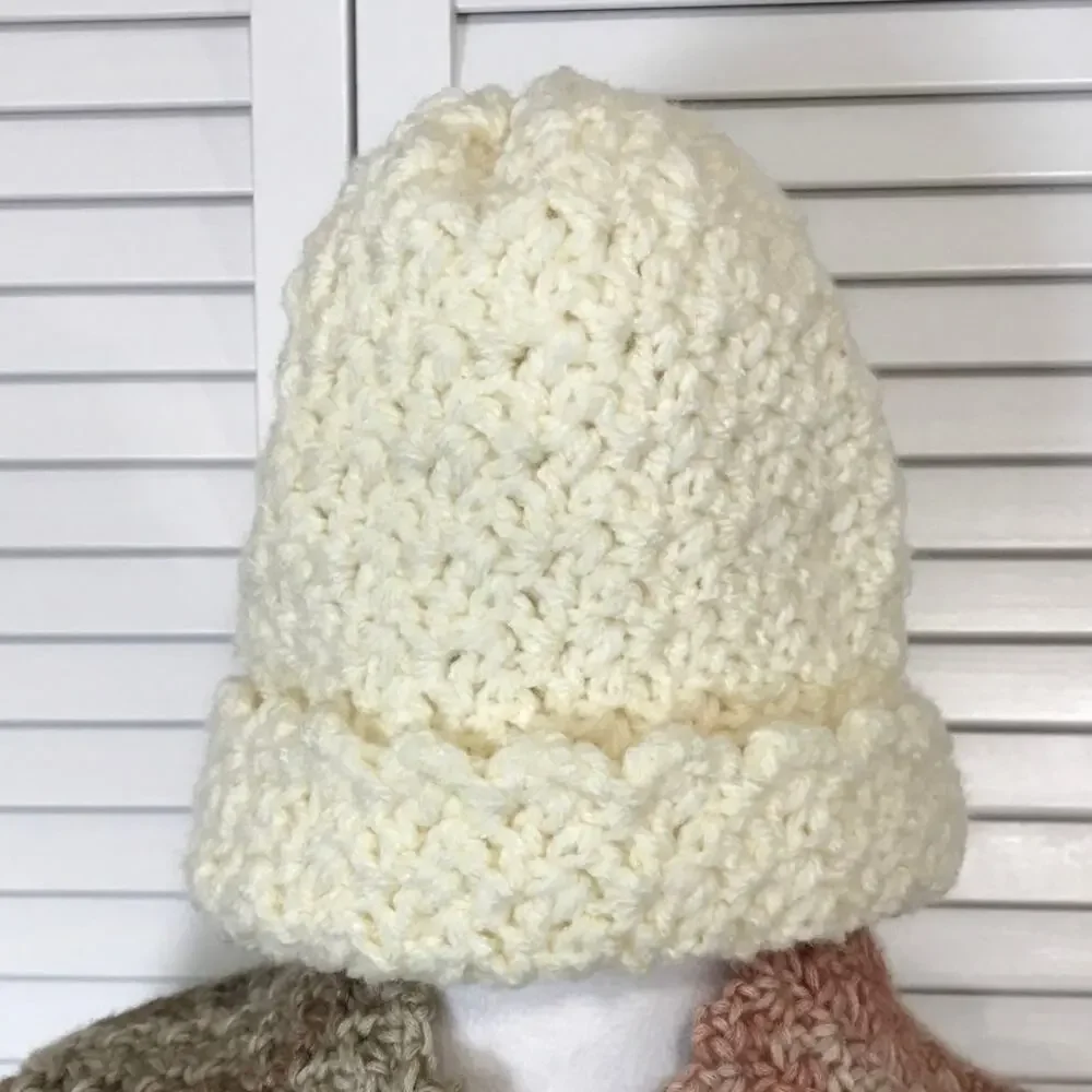 Handmade nwt crocheted