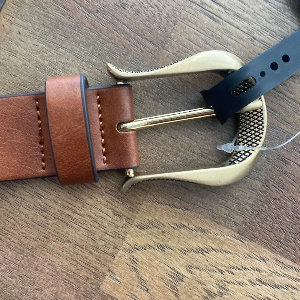 Dillards designed cinch