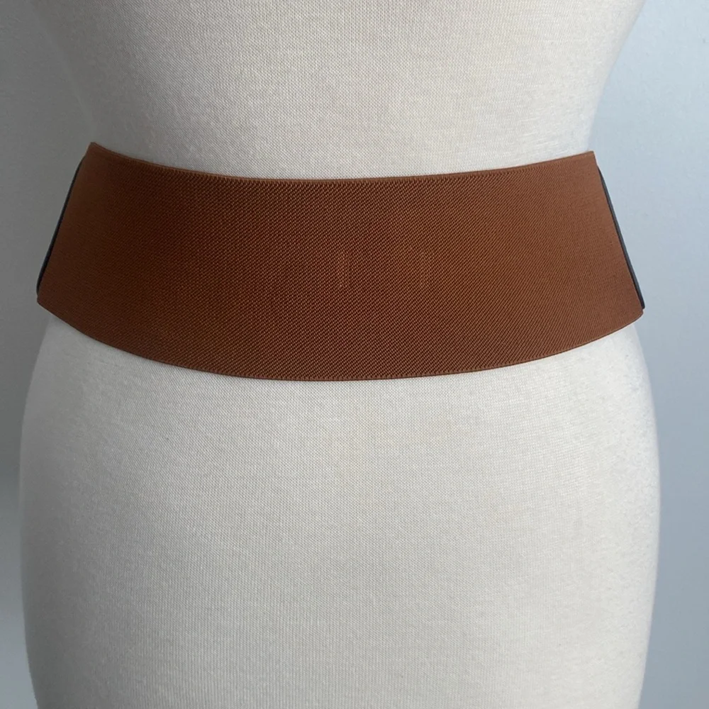 Dillards designed cinch