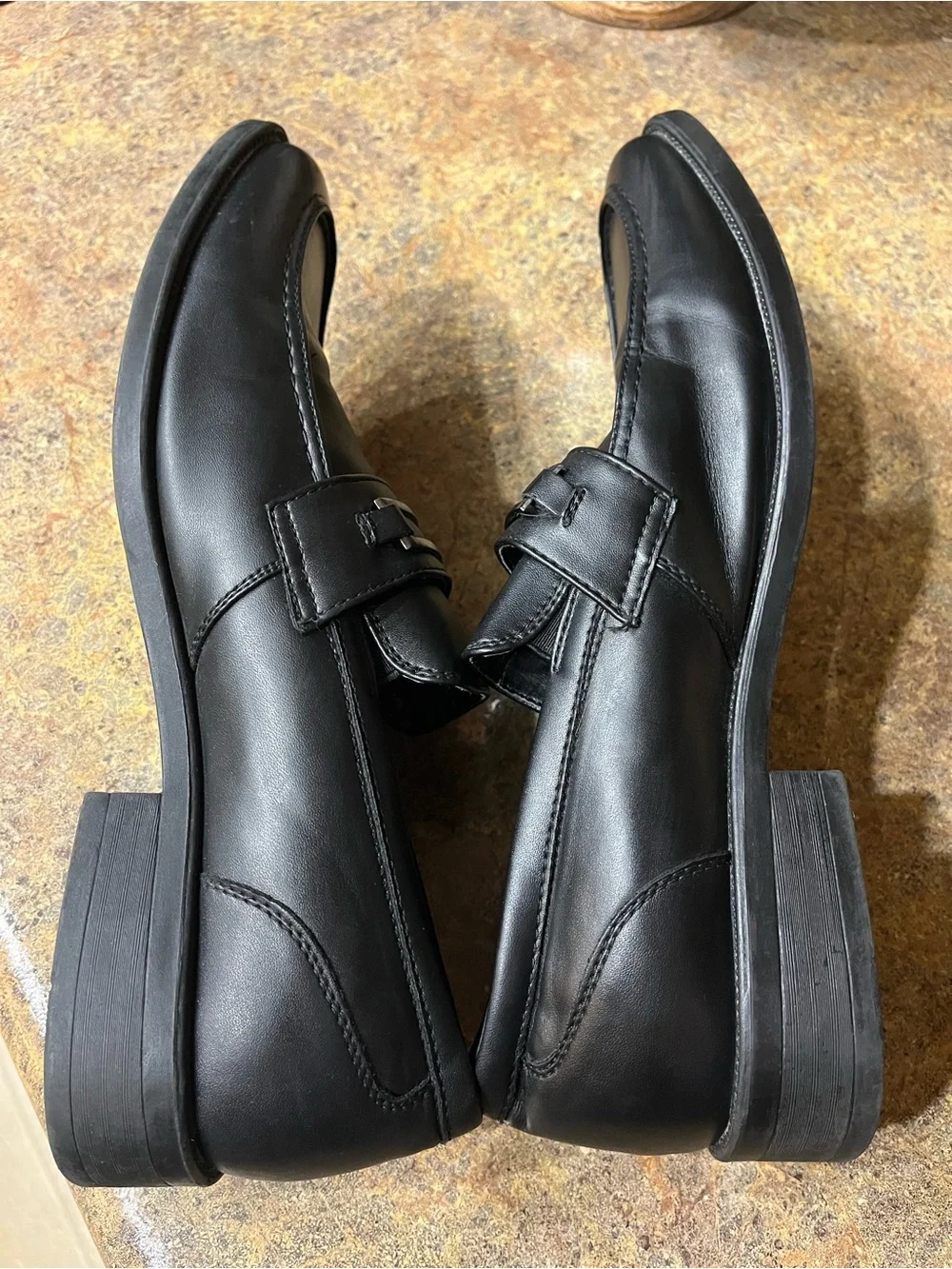 Perry Ellis sharp classic