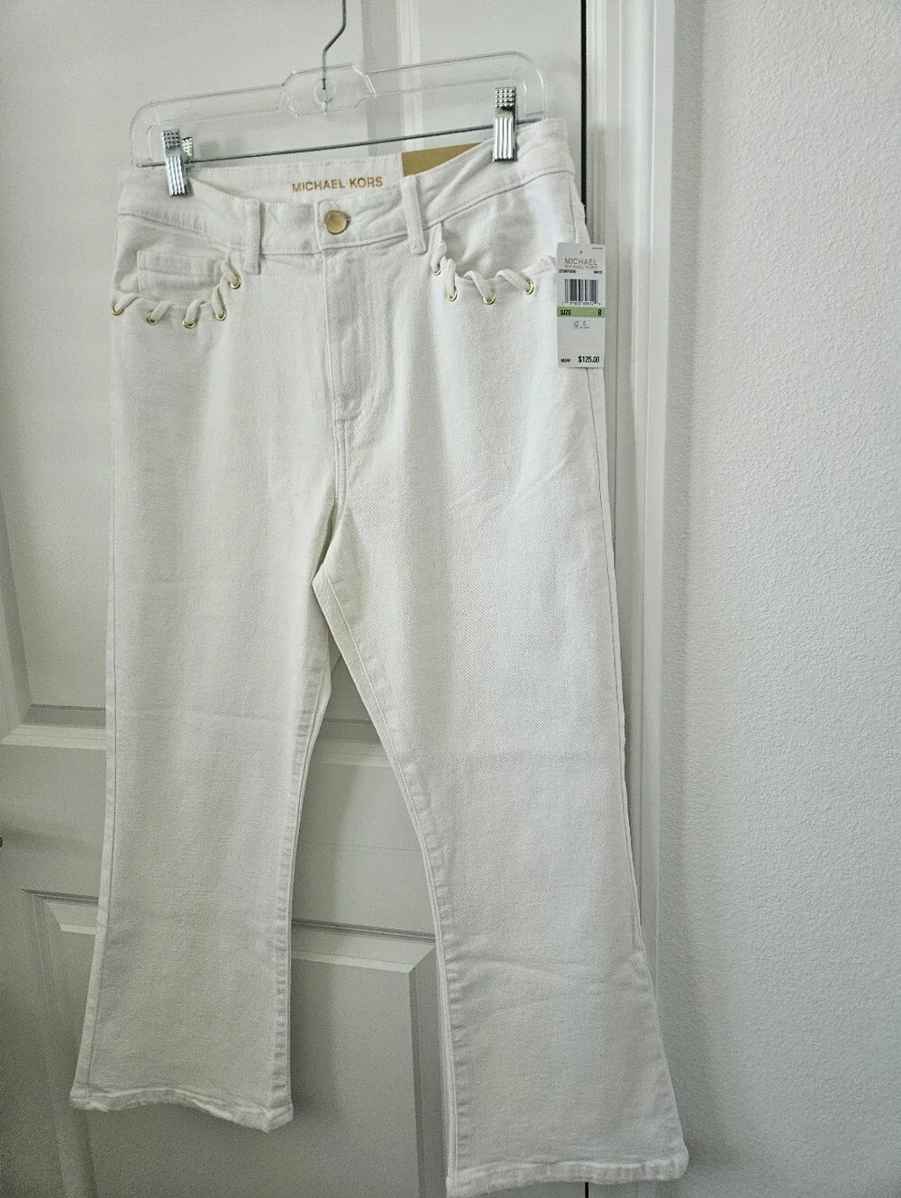 NWT $125 Michael Kors White Selma Flared Jeams Size 8, 25