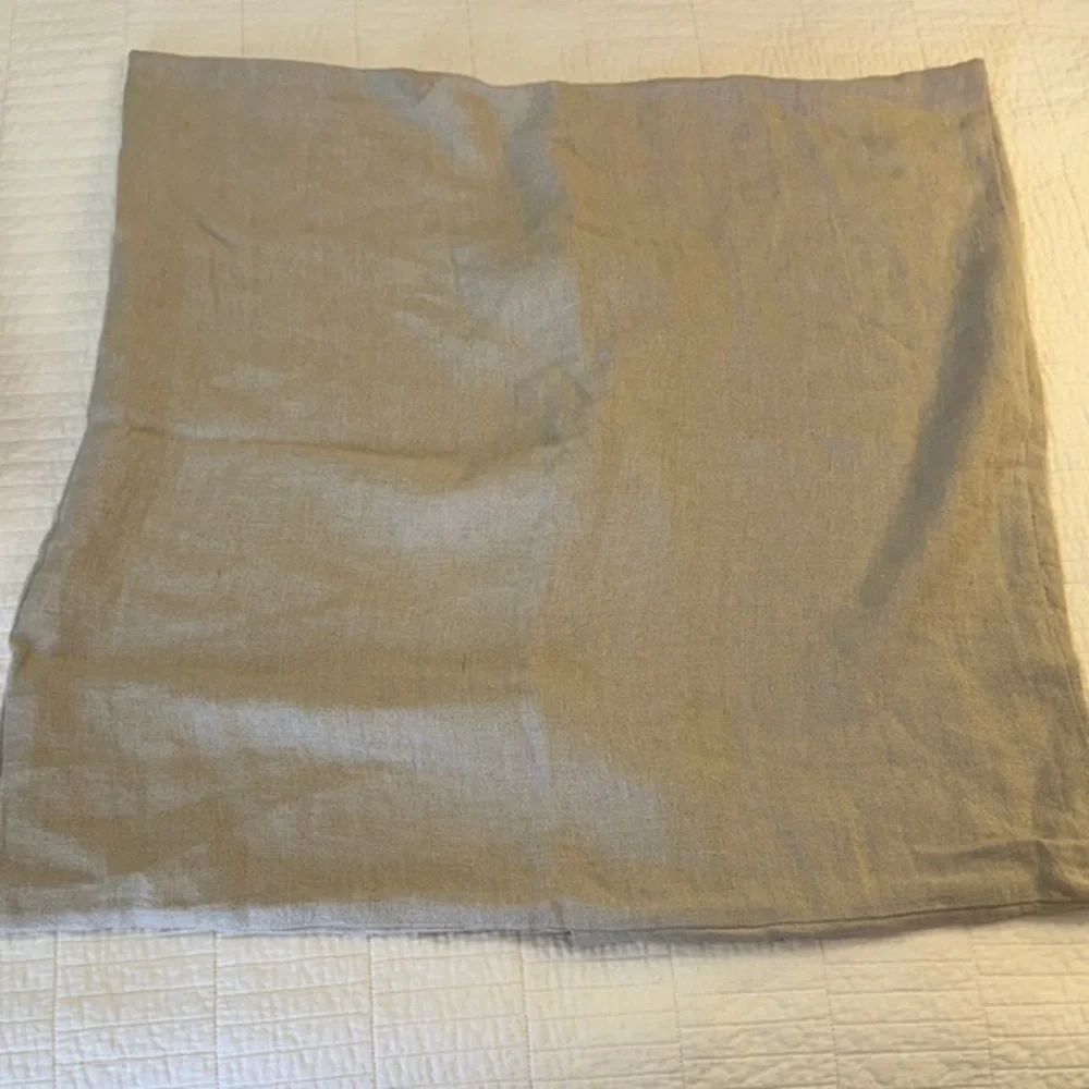 Pine Cone Hill Linen Euro Sham Bow Tie Back 26” x 26” Natural GUC