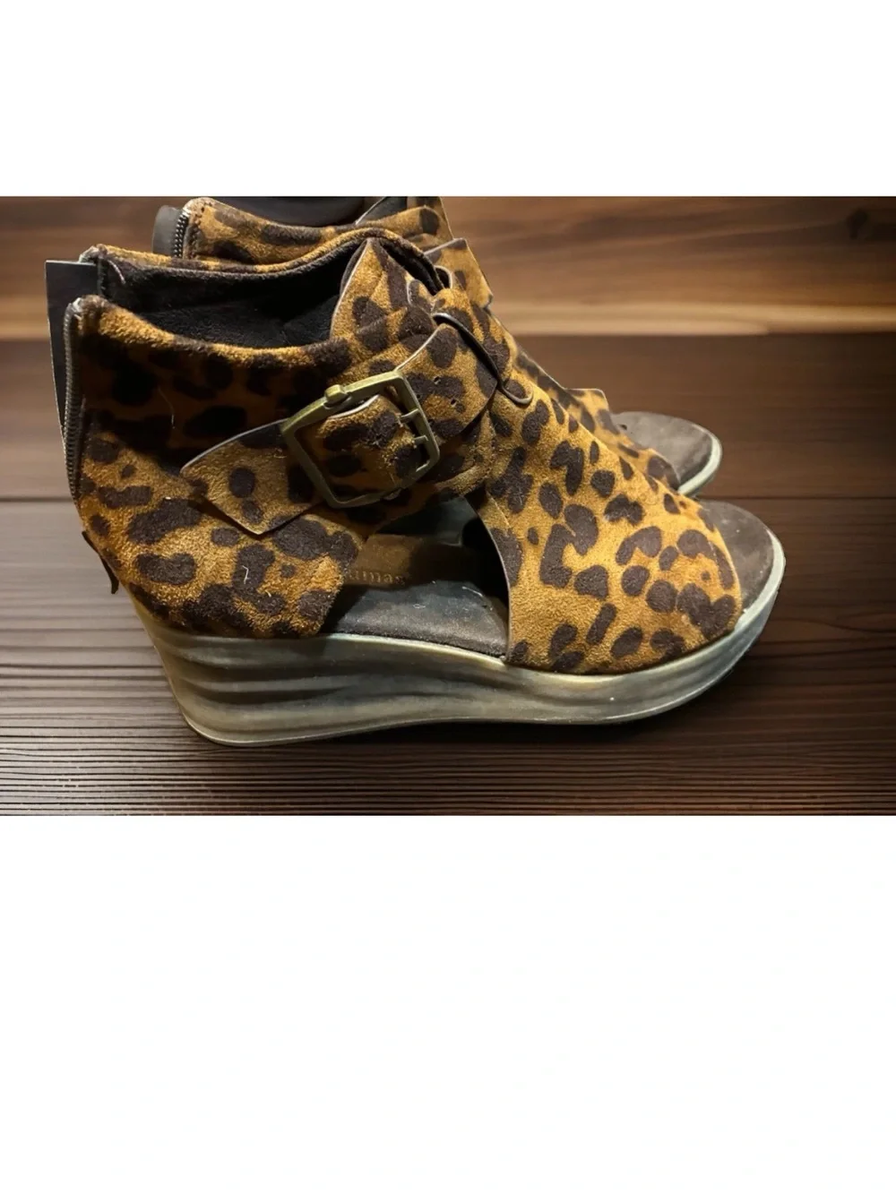 Pierre Dumas bold leopard