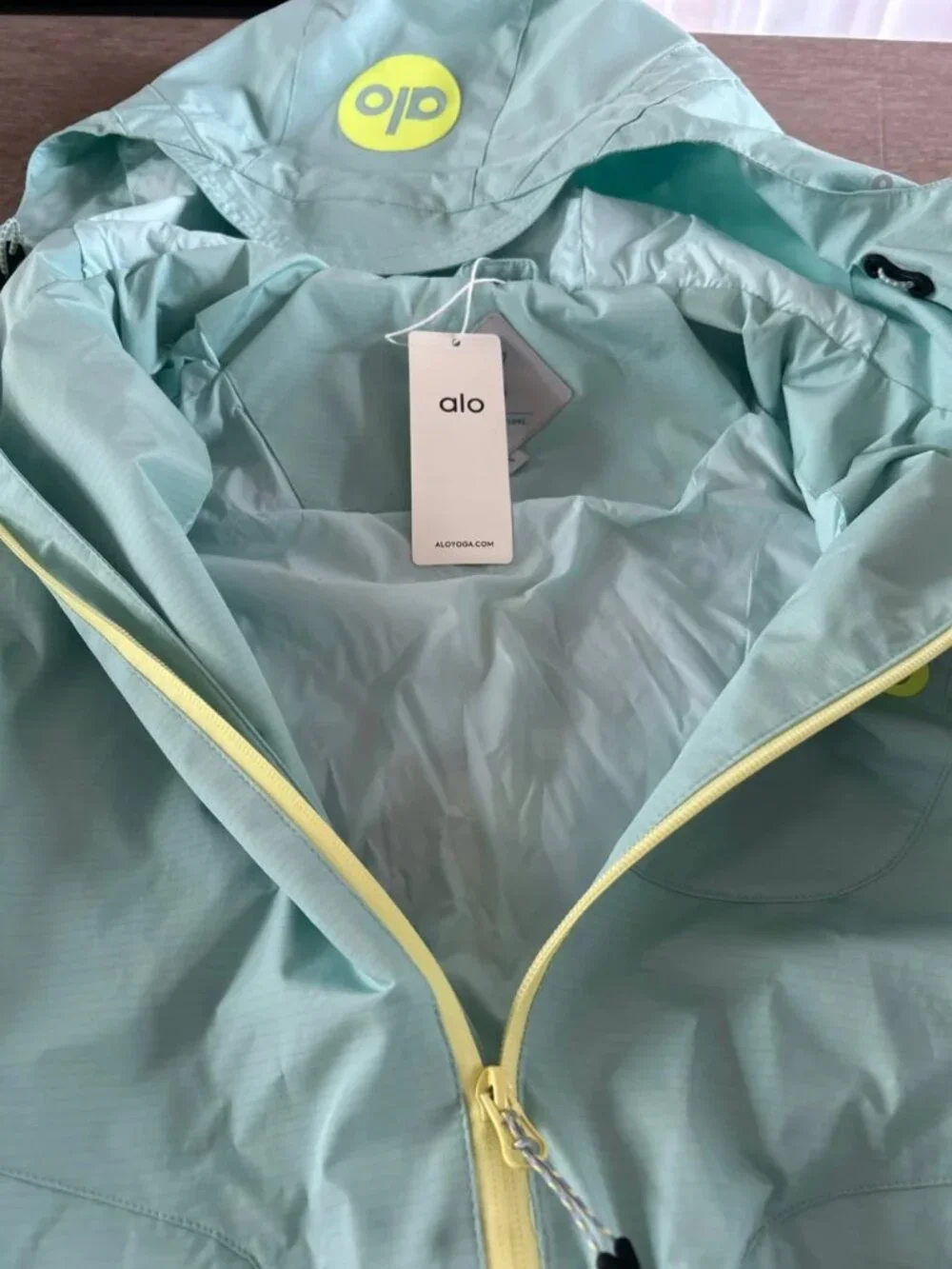 ALO Yoga lightweight alo