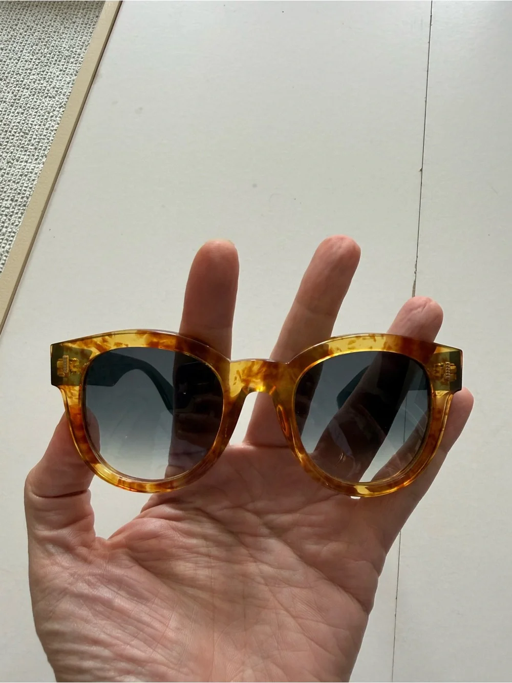 Fendi round sunglasses