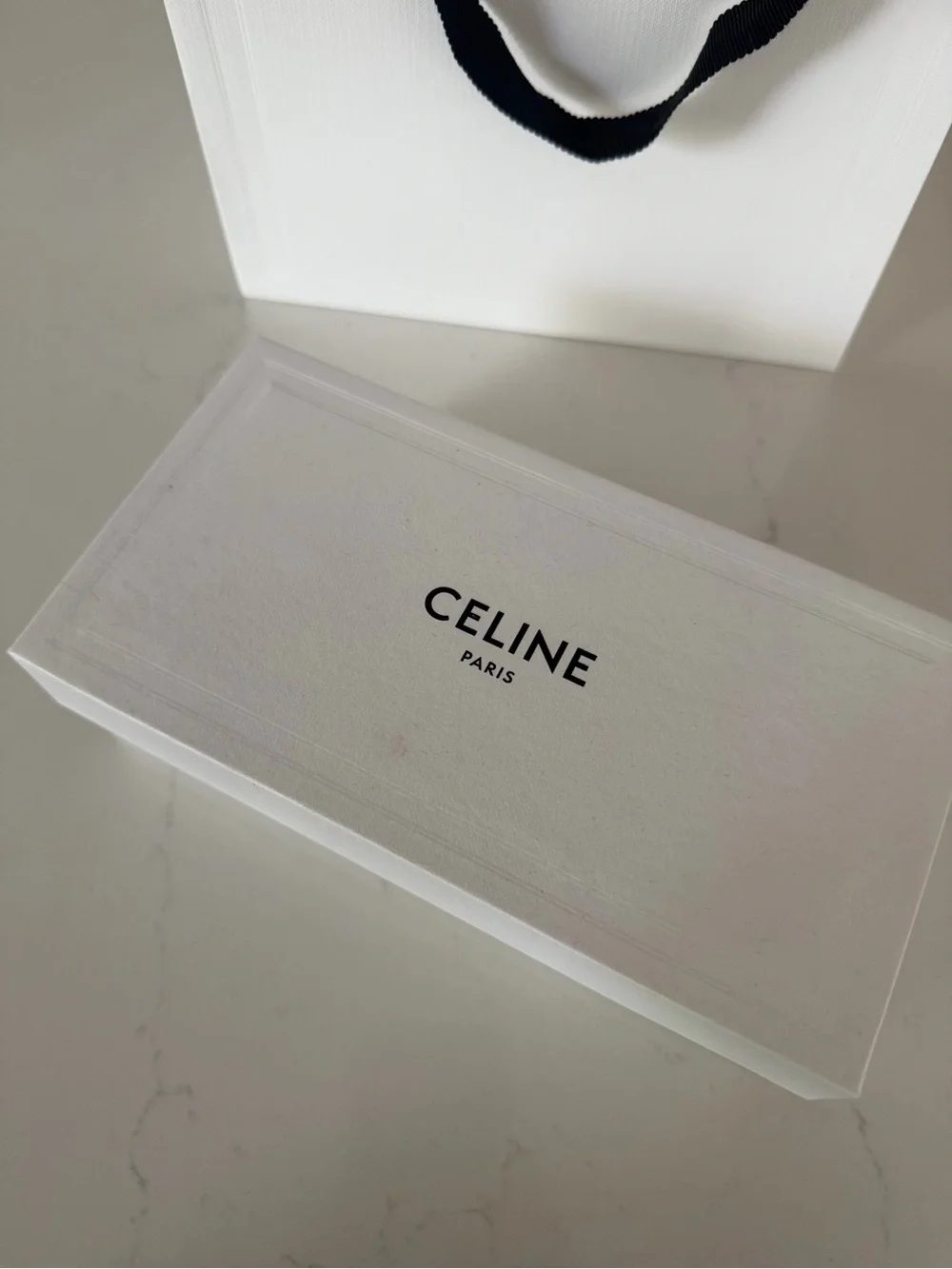 Celine classic oval