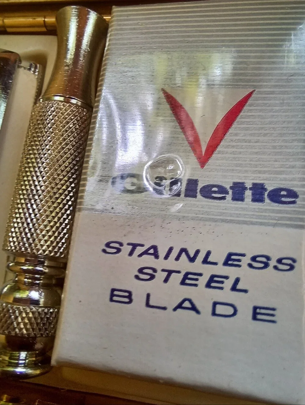 gillette gold decorative