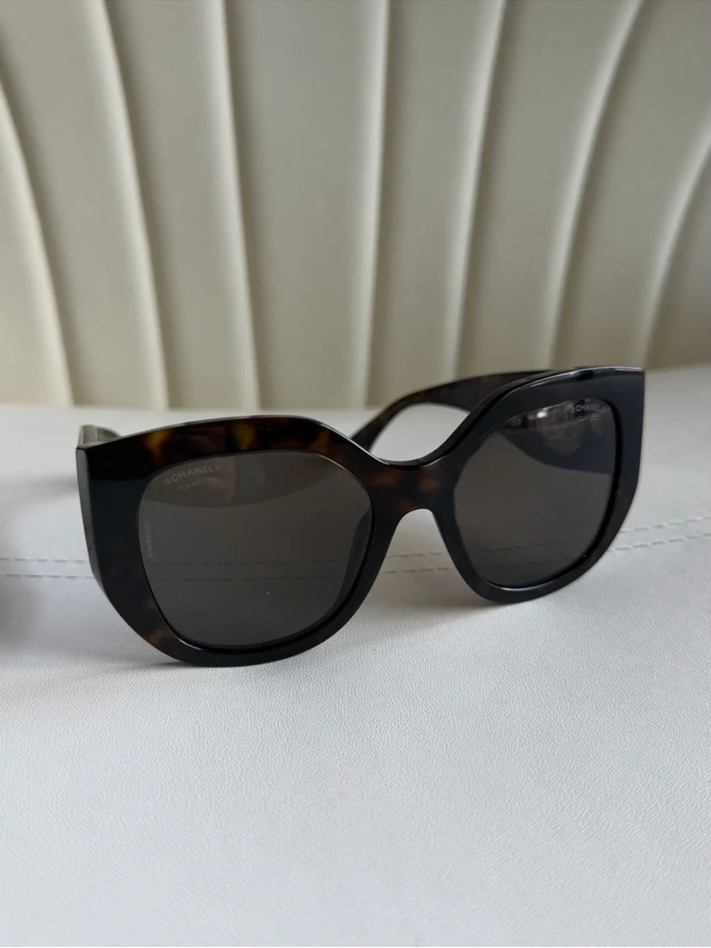 Authentic CHANEL 5550 Tortoise CC Logo Polarized Sunglasses