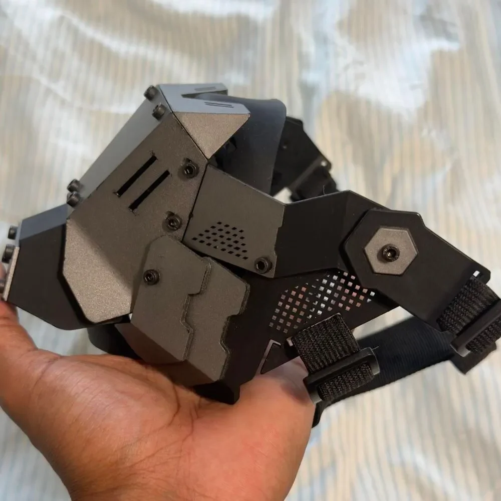 Source Unknown cyberpunk commander