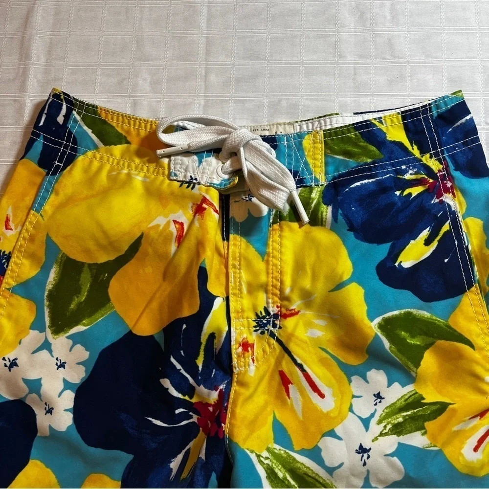 Abercrombie & Fitch these brightly
