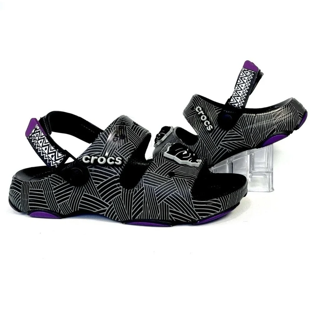 CROCS step into