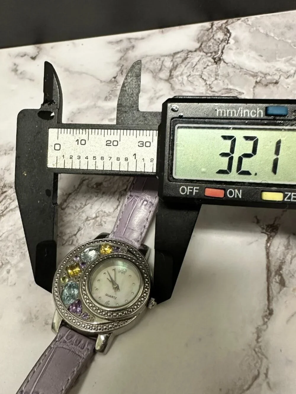 Unbranded this watch