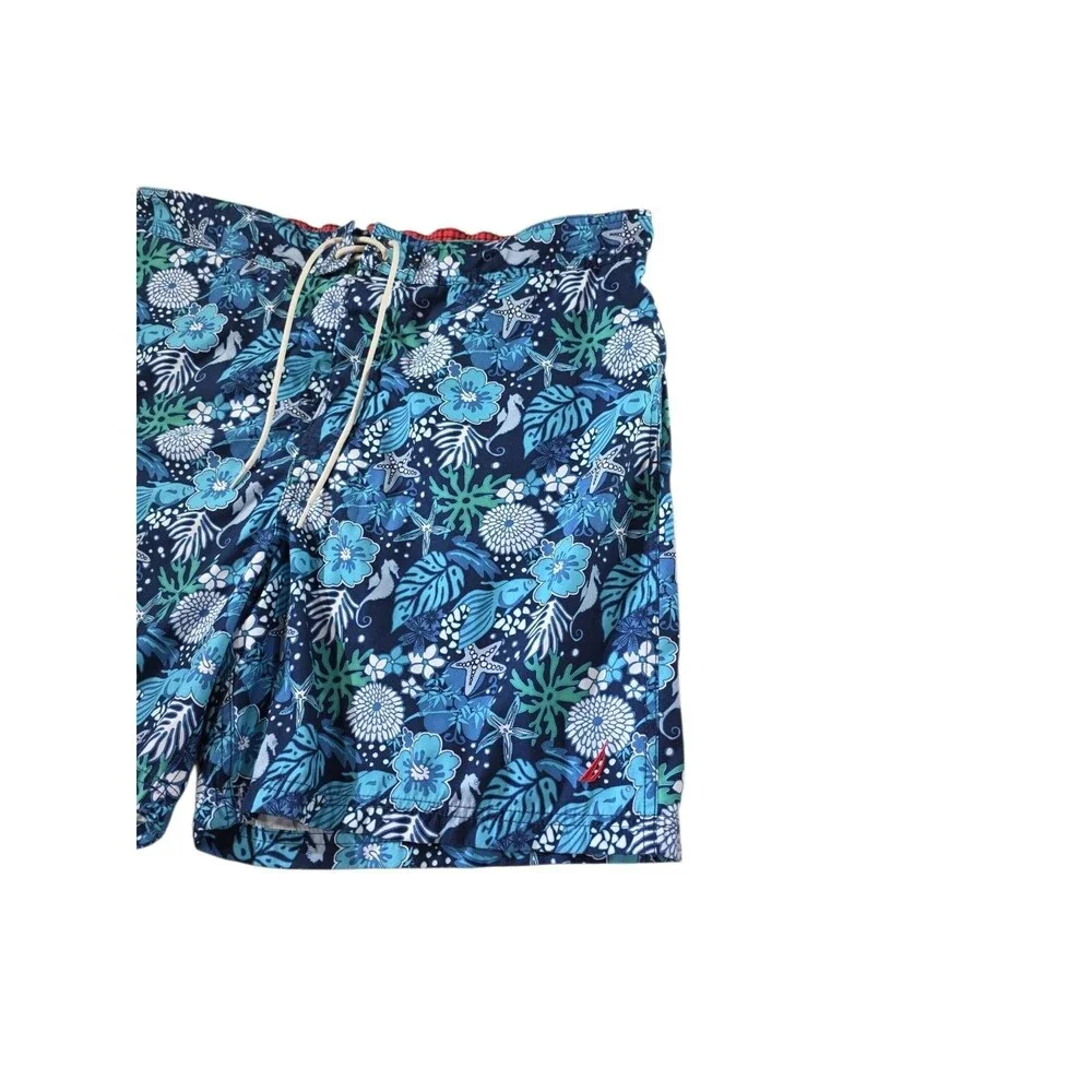 Nautica men board