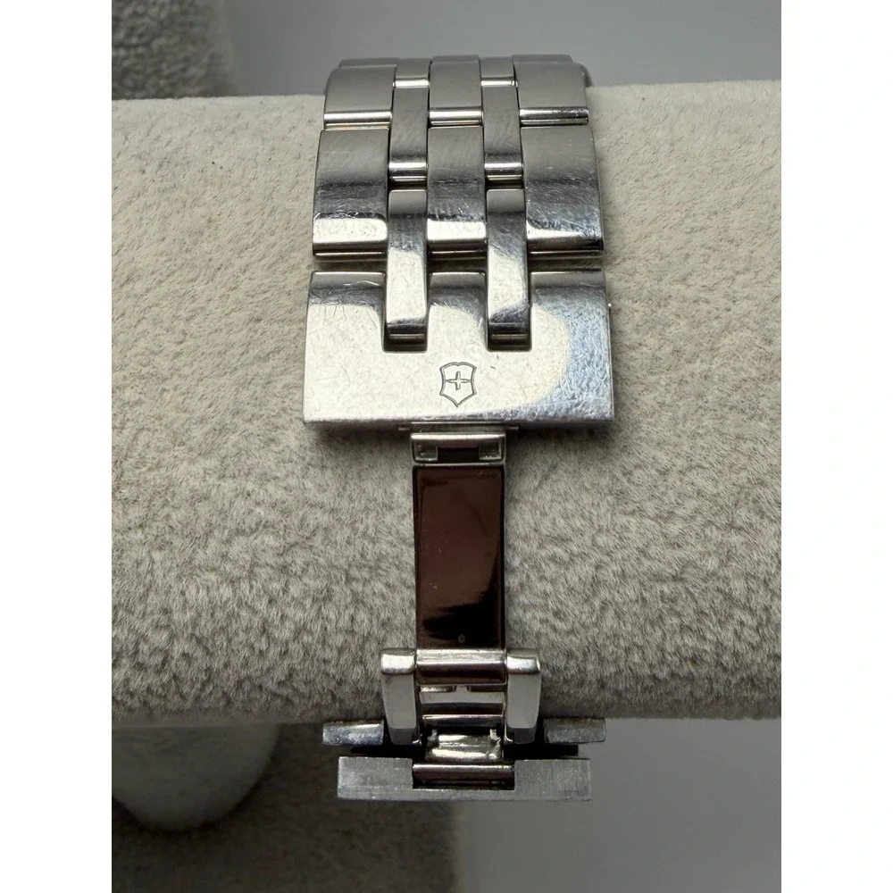 Victorinox this very
