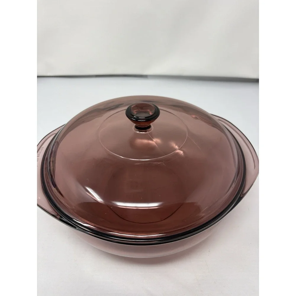 Pyrex vintage cranberry