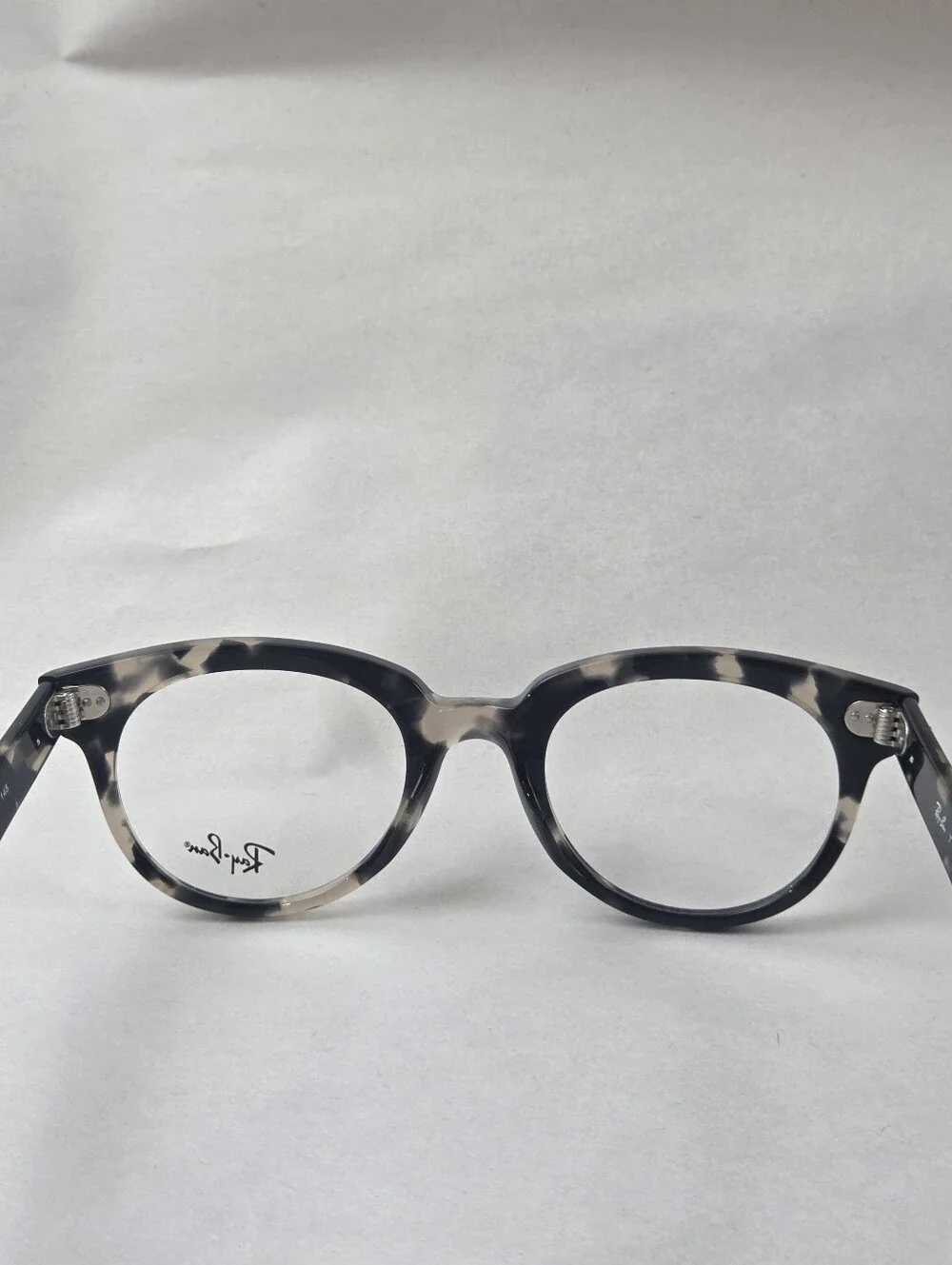 Ray-Ban used good