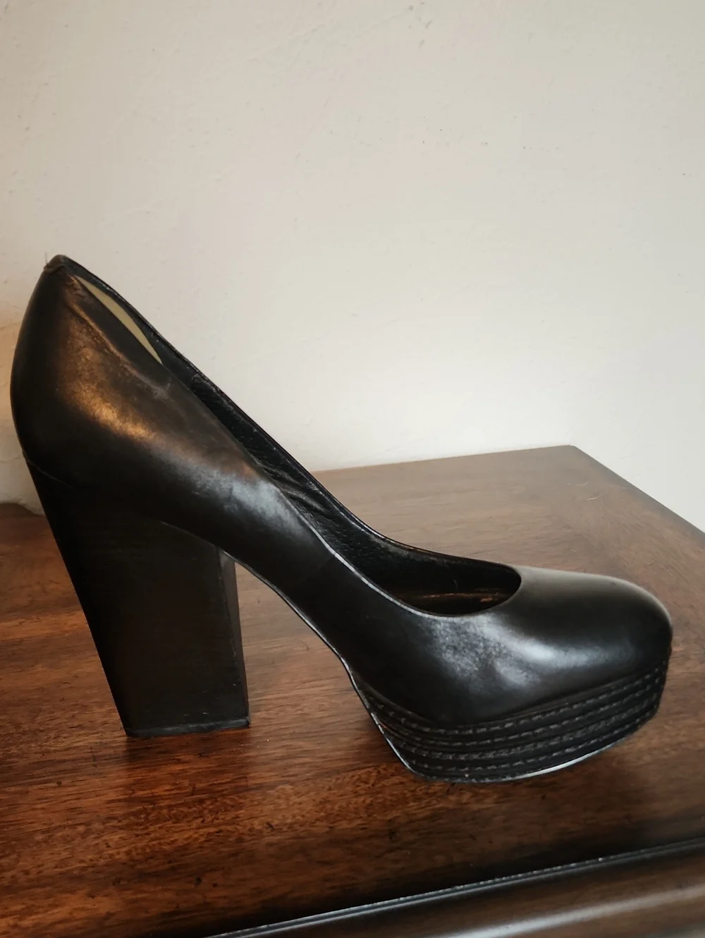 Trouve classic black