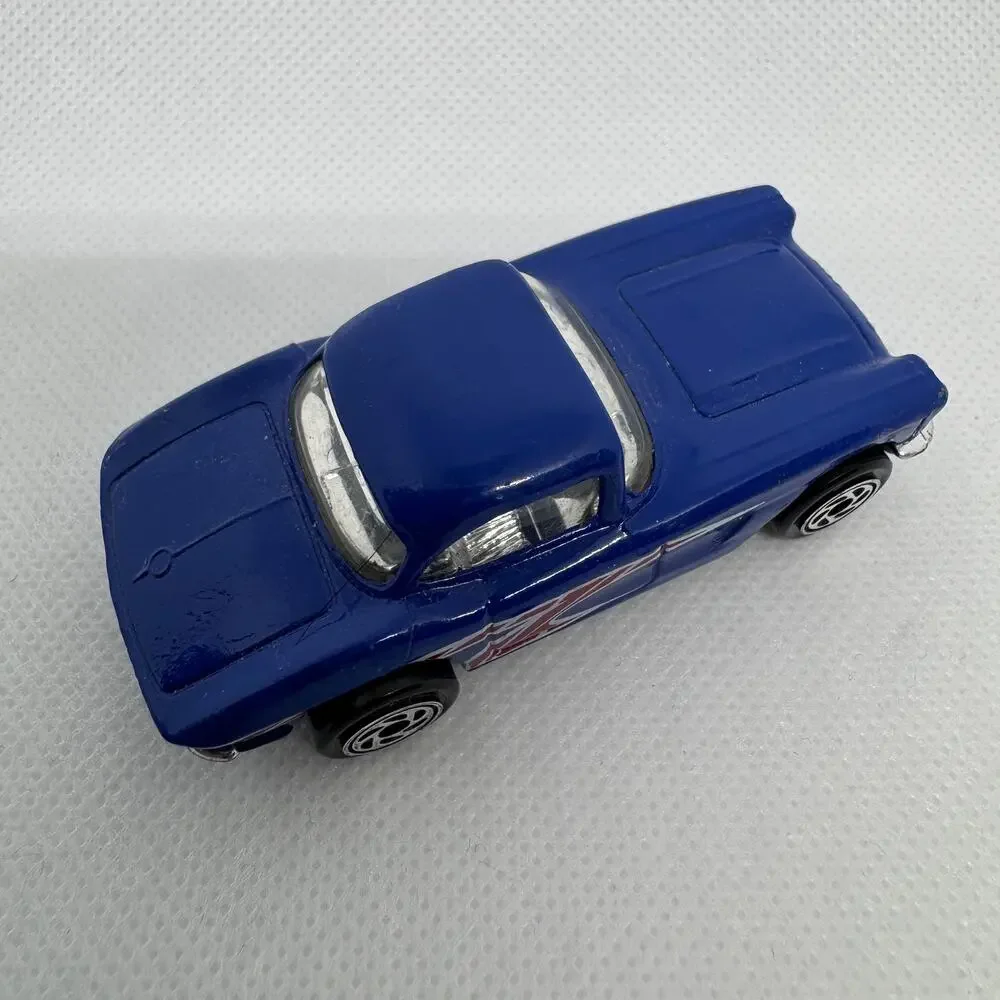 1982 Matchbox 1962 Metallic Blue W Pink Design Corvette Made In Thailand