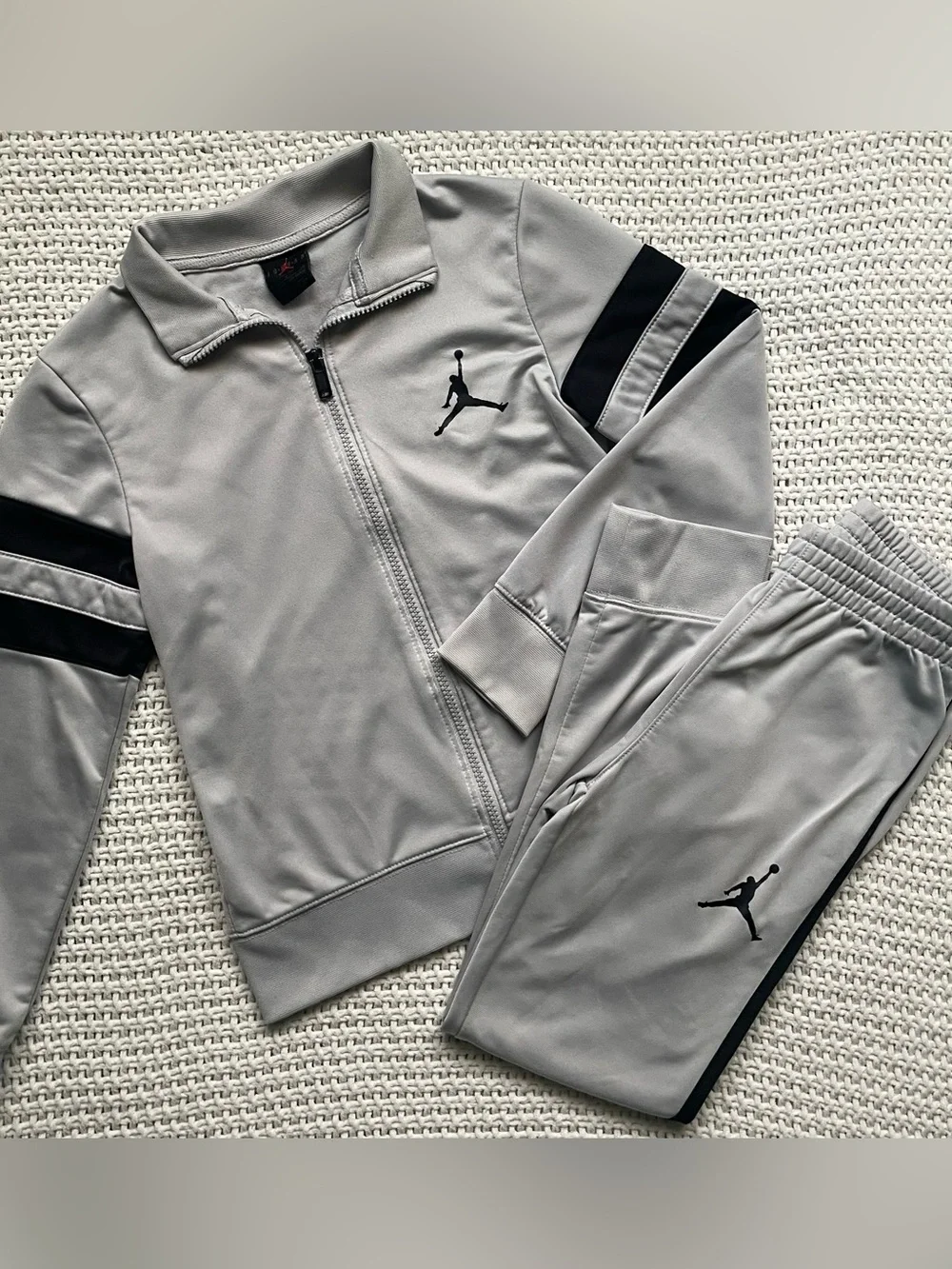 Jordan light gray