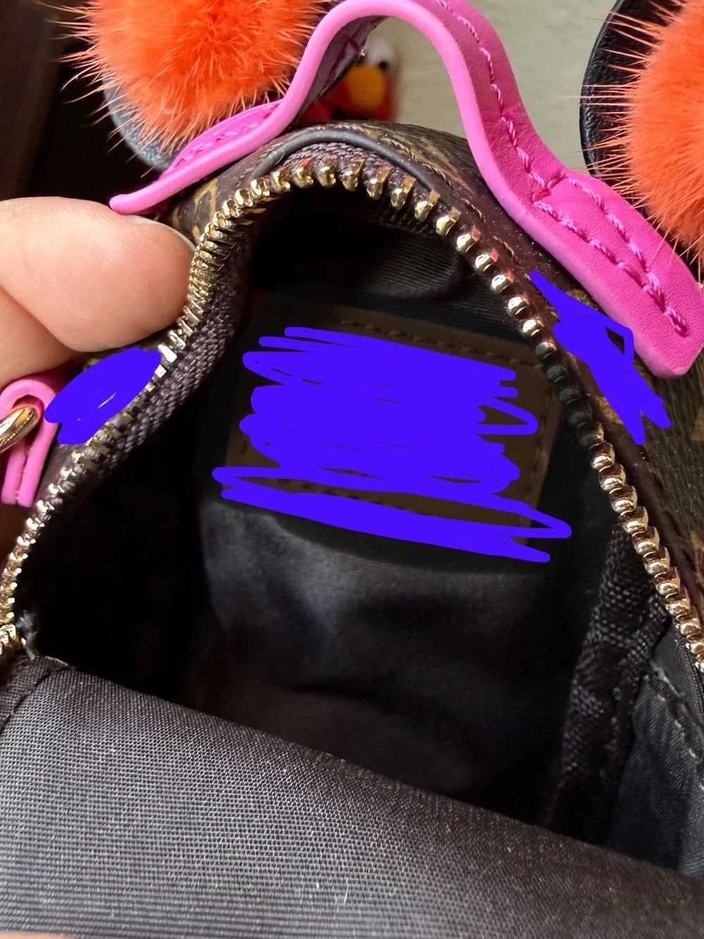 N/A keychain crossbody